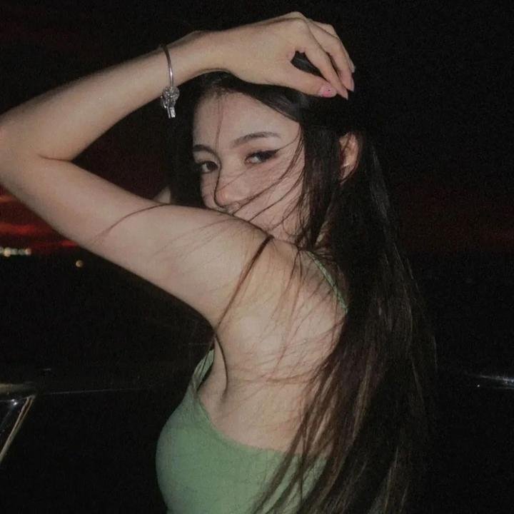 女高中生给你做饭了